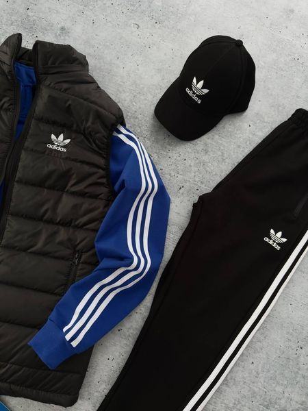 Женский спортивный костюм Адидас Adidas 6в1: жилетка, брюки, кофта, кепка и 2 пары носков | S м-1030 фото