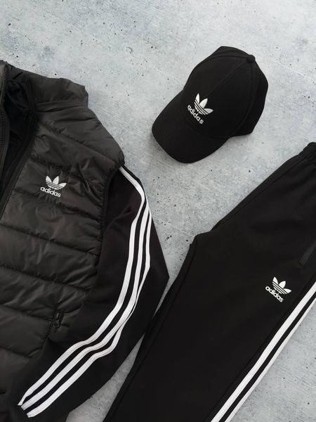 Женский спортивный костюм Адидас Adidas 6в1: жилетка, брюки, кофта, кепка и 2 пары носков | S м-1034 фото