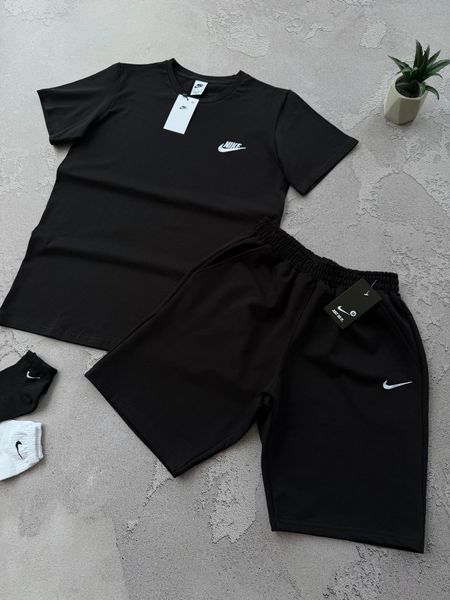 Чоловічий літній костюм Найк Nike 4в1: футболка, шорти та 2 пари шкарпеток | S  м-1637 фото