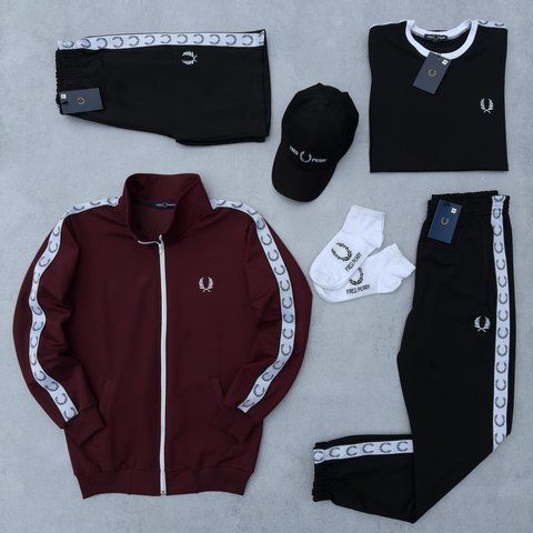 Жіночий спортивний костюм Фред Перрі Fred Perry 7в1: кофта, штани, футболка, шорти, кепка та 2 пари шкарпеток | S м-1137 фото