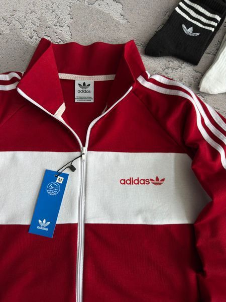Червоний чоловічий спортивний костюм Адідас Adidas 4в1: кофта, штани та 2 пари шкарпеток у подарунок | XS м-211 фото