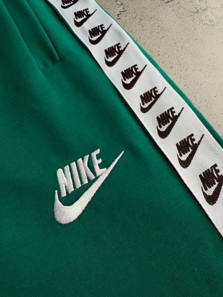Смарагдові чоловічі спортивні штани Найк Nike з лампасами&nbsp;(вишитий логотип) | S м-1592 фото